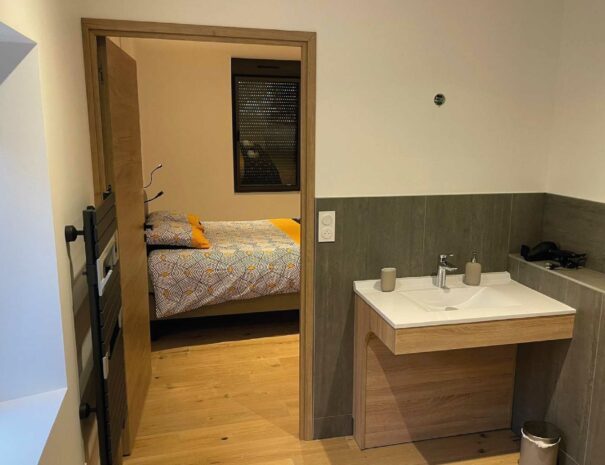 epidort-gite-salle-de-bain-chambre